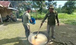 PUDING SPESIAL UNTUK SI HEWAN BESAR