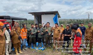 TN TESSO NILO DAN MASYARAKAT MUSNAHKAN SAWIT BARU DAN TANAM TANAMAN MTPS