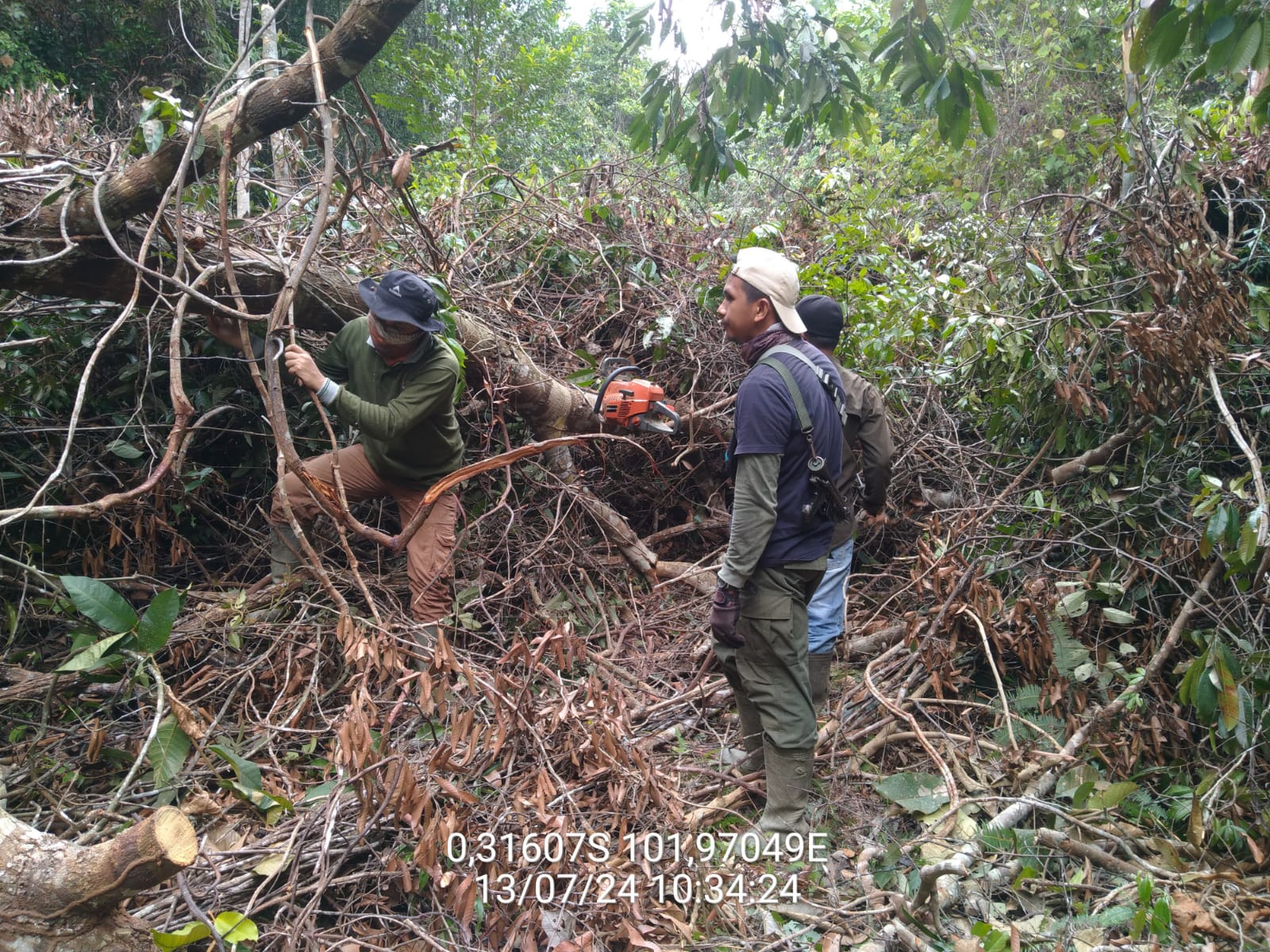 Patroli Pencegahan Kebakaran Hutan, SPTN Wilayah II Baserah, Jalur Patroli diSabotase Oknum Masyarakat